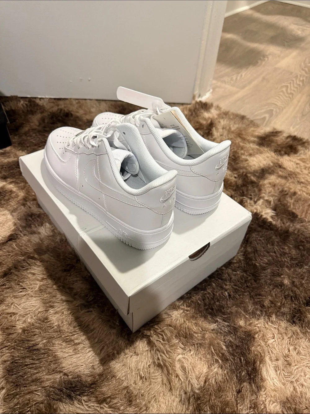 Nike classic silhouette